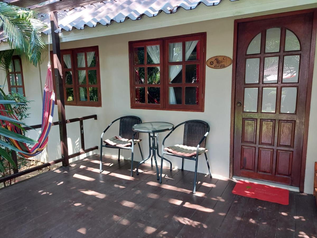 Red Moon Hideaway Hotel เกาะช้าง ภายนอก รูปภาพ