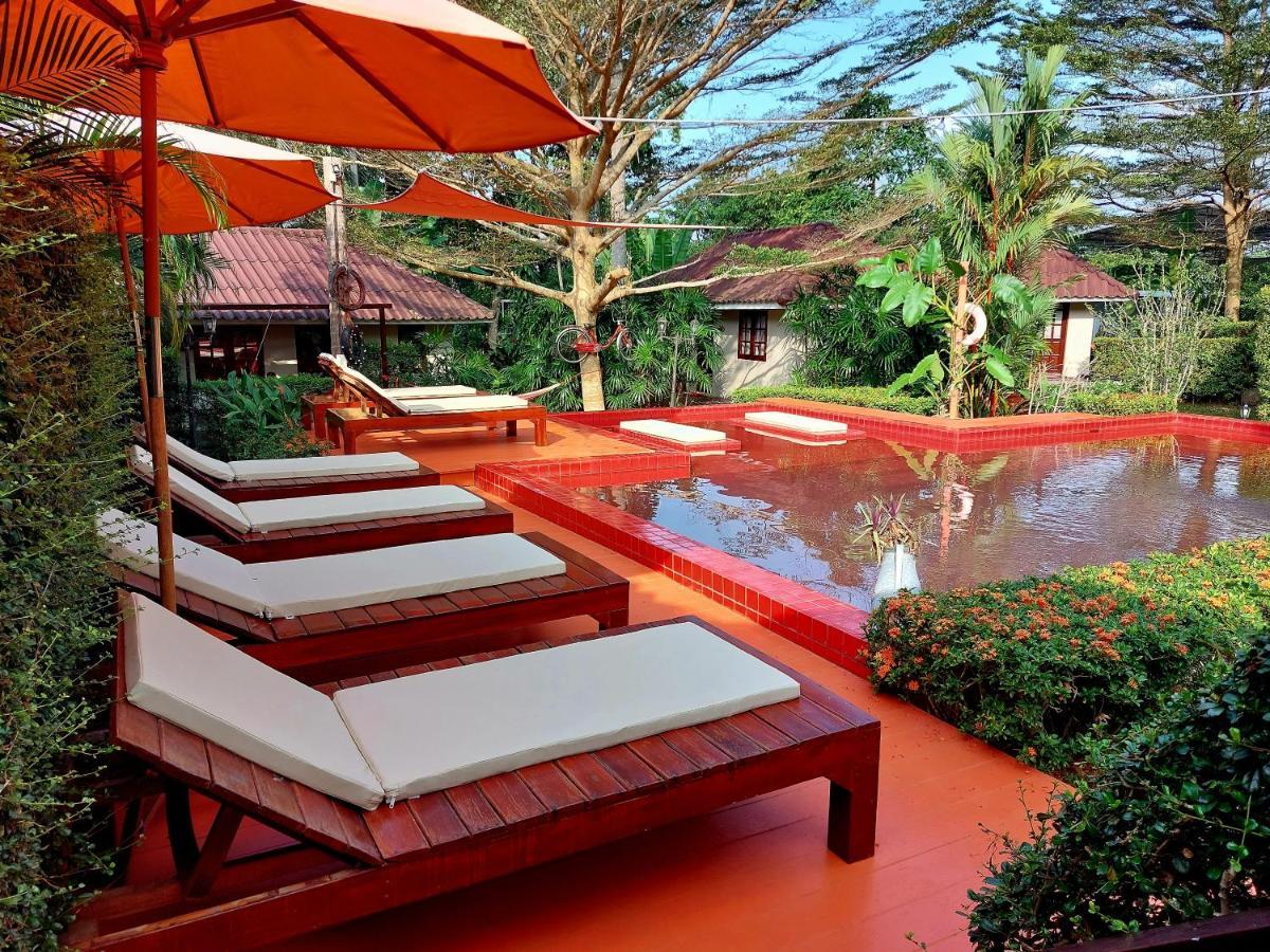 Red Moon Hideaway Hotel เกาะช้าง ภายนอก รูปภาพ