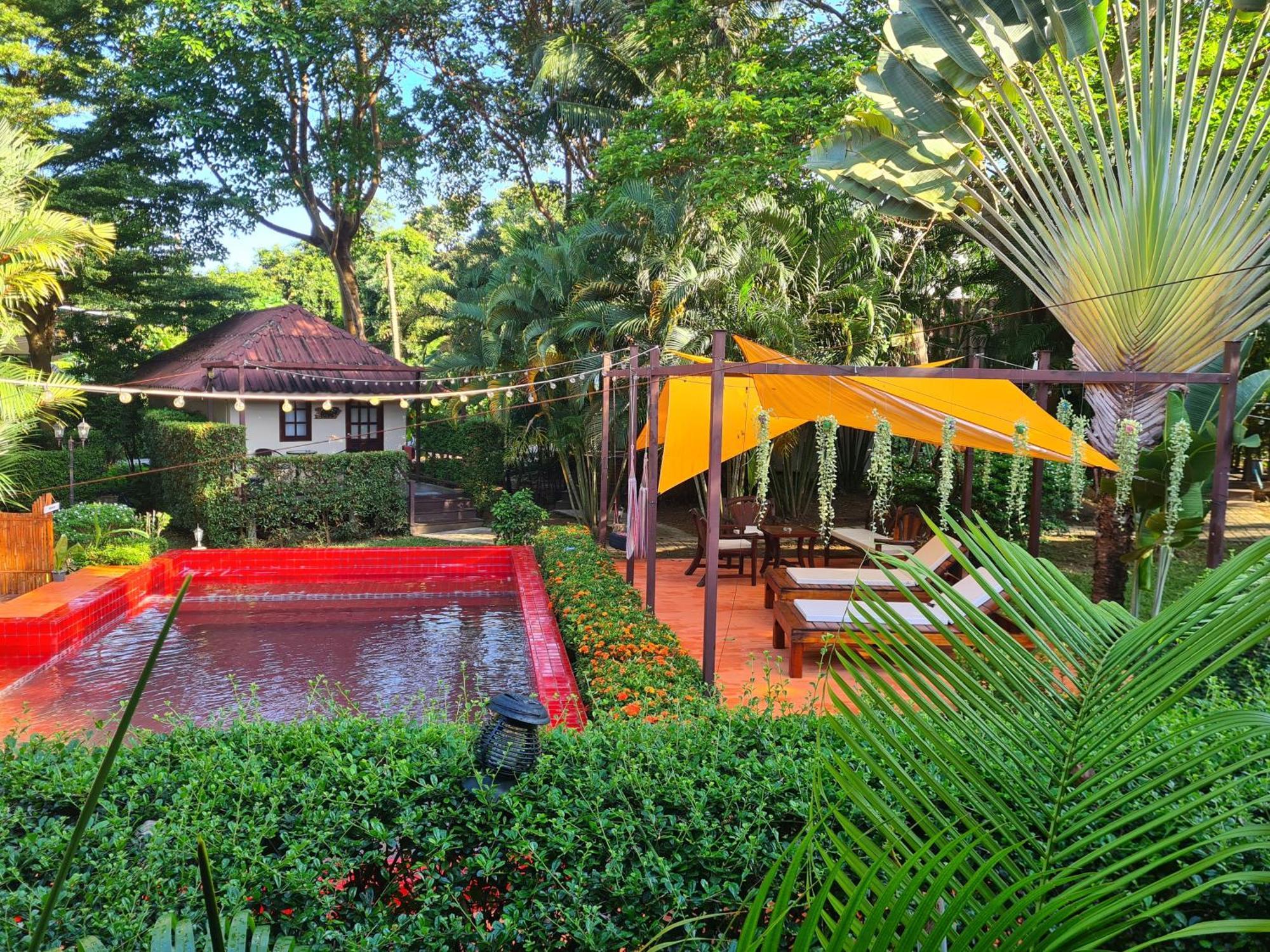 Red Moon Hideaway Hotel เกาะช้าง ภายนอก รูปภาพ