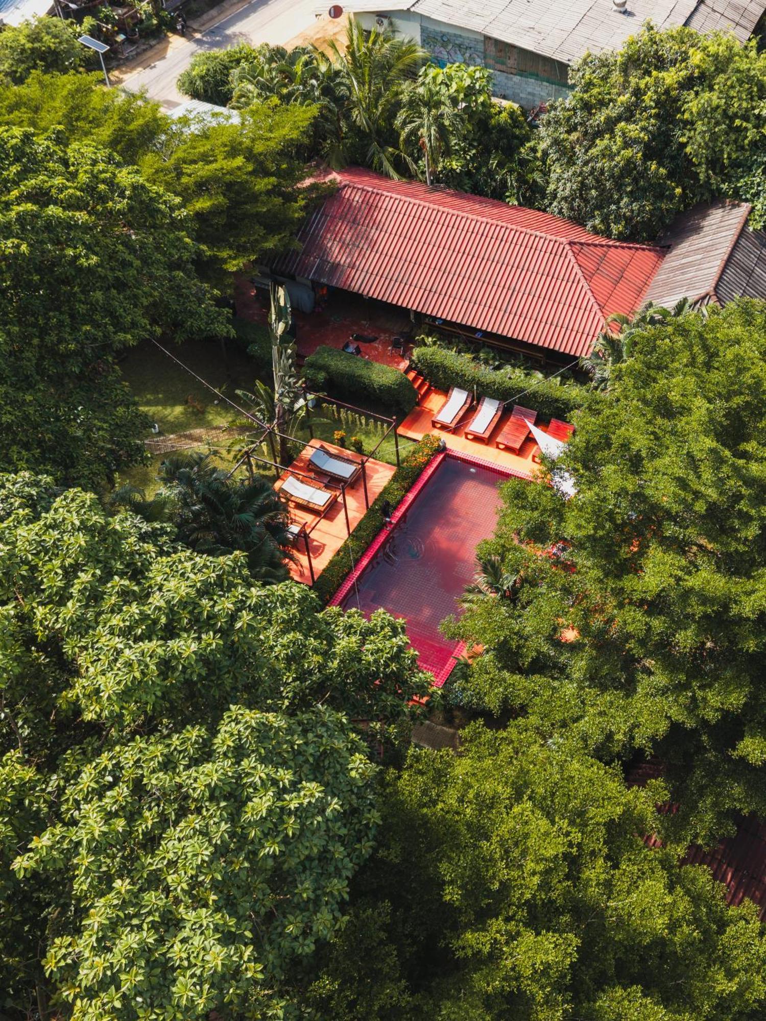 Red Moon Hideaway Hotel เกาะช้าง ภายนอก รูปภาพ